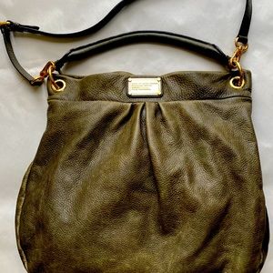 Marc Jacobs Q Hillier Hobo Crossbody in Green